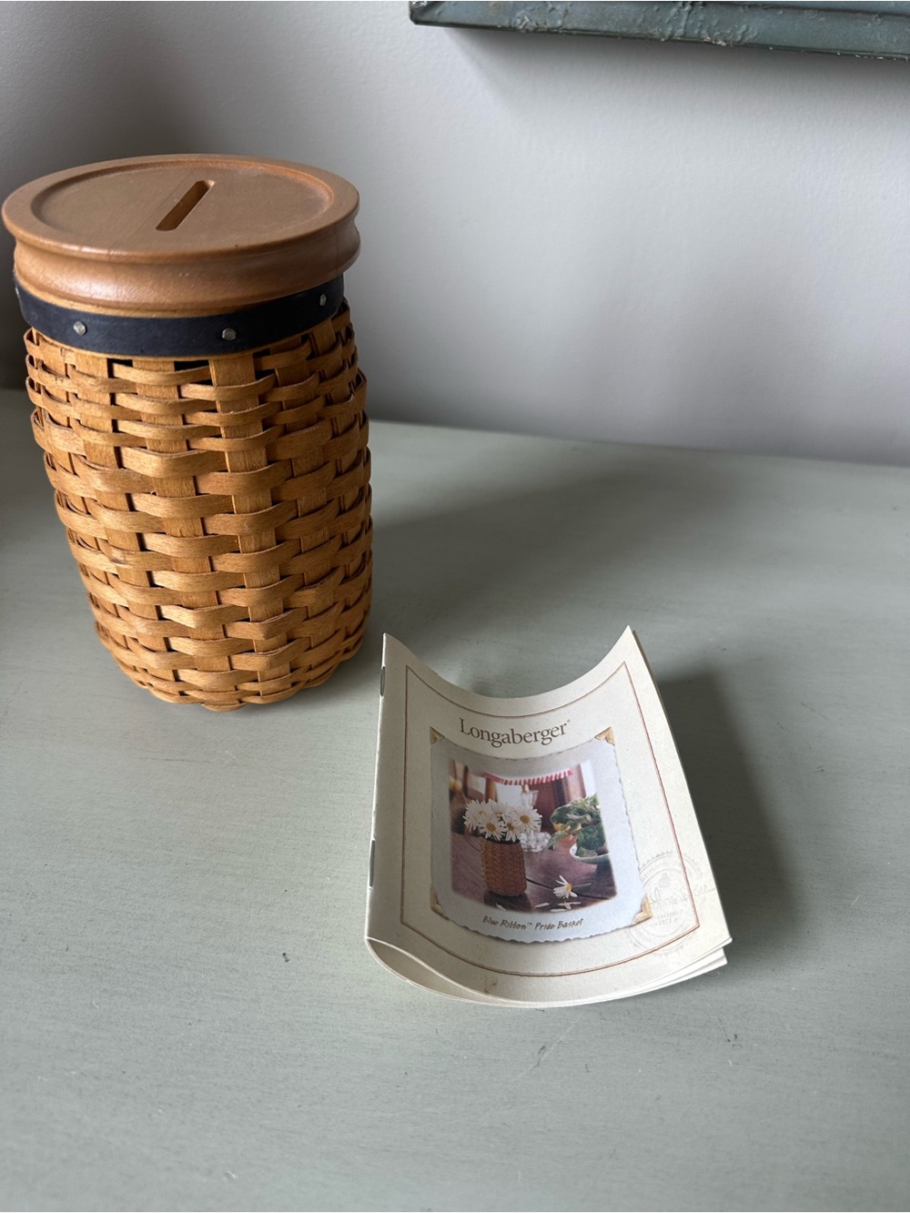 Vintage longaberger blue ribbon coin bank basket